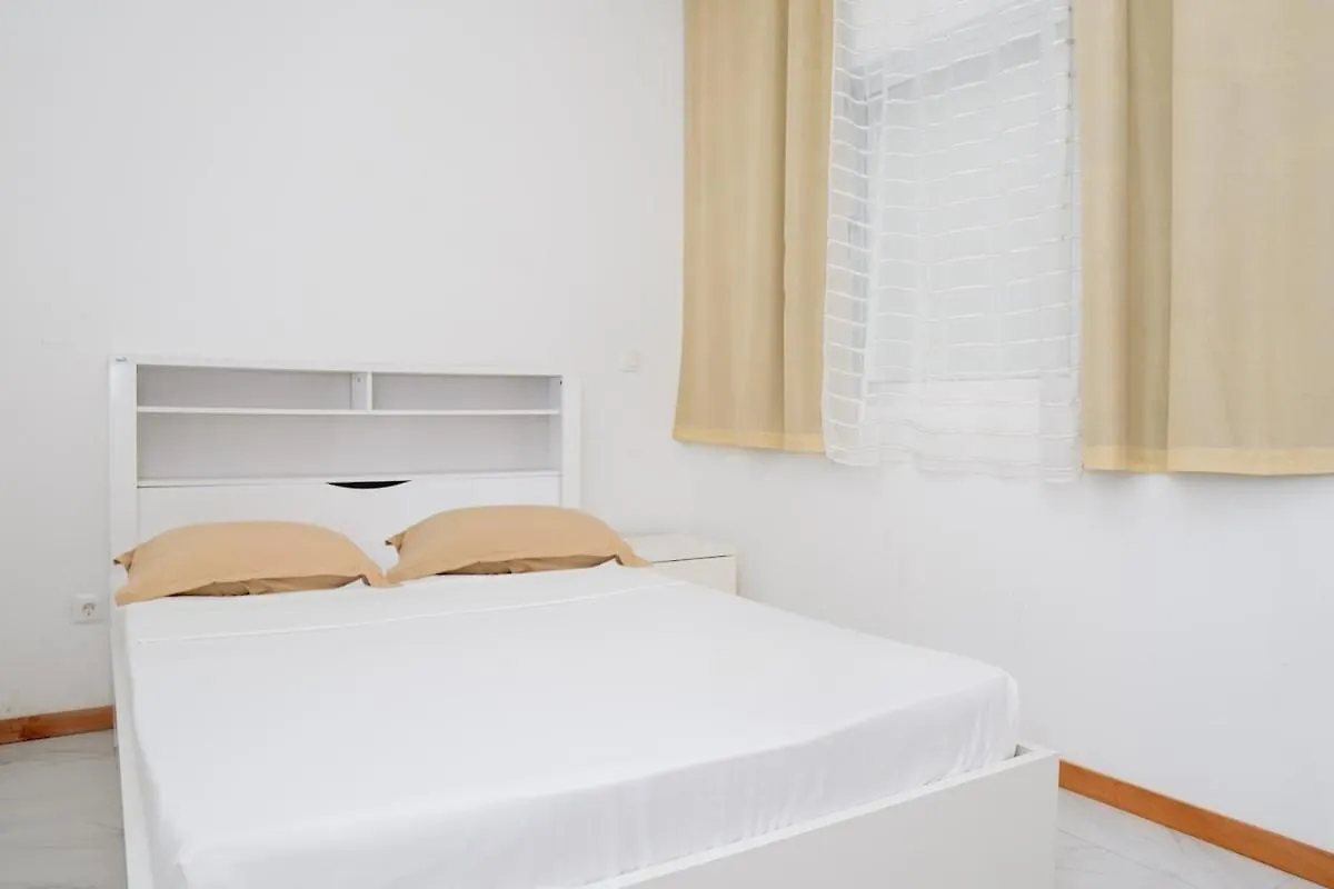 Your Escape Home In Praia